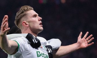 Svensk anfallare föredrar Arsenal