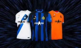 Specialutgåva fotbollströjor släppt för att marknadsföra amerikanska TV-serier