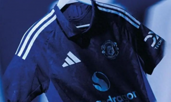 Ny fotbollströjor med ljus och mörkblå