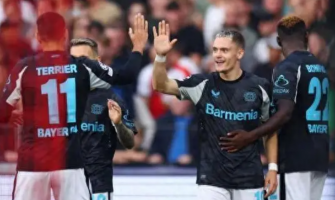130 miljoner geni gjorde två mål i sin Champions League-debut
