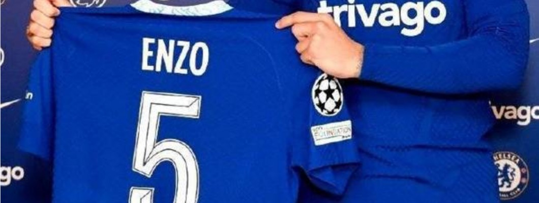 Premier Leagues dyraste transferdebut!
