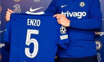 Premier Leagues dyraste transferdebut!