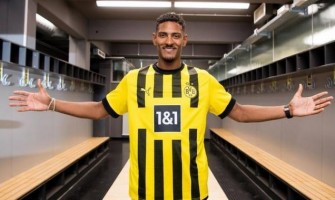 Haller tar över tröjan nr 9 som Håland lämnat