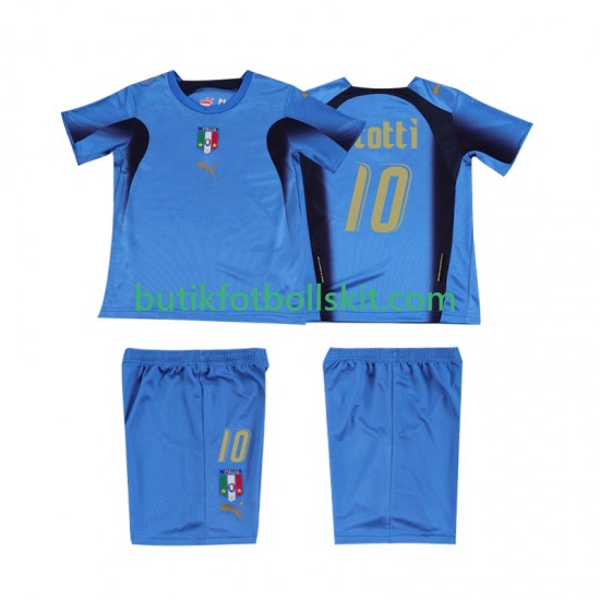 Italien TOTTI 10 Retro Barn Hemma Matchtröja 2006 Kortärmad